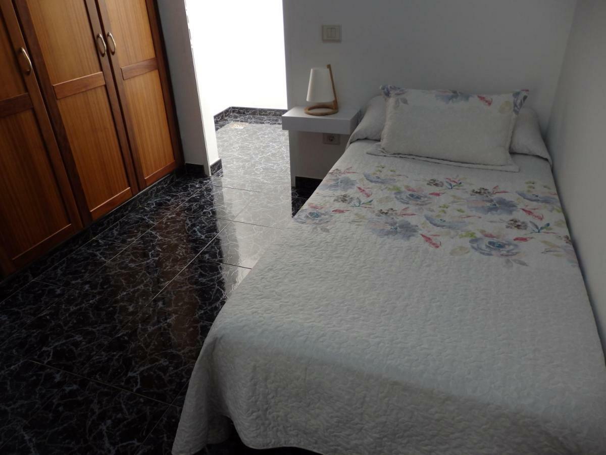 Toni'S Apartment Аринага Екстериор снимка