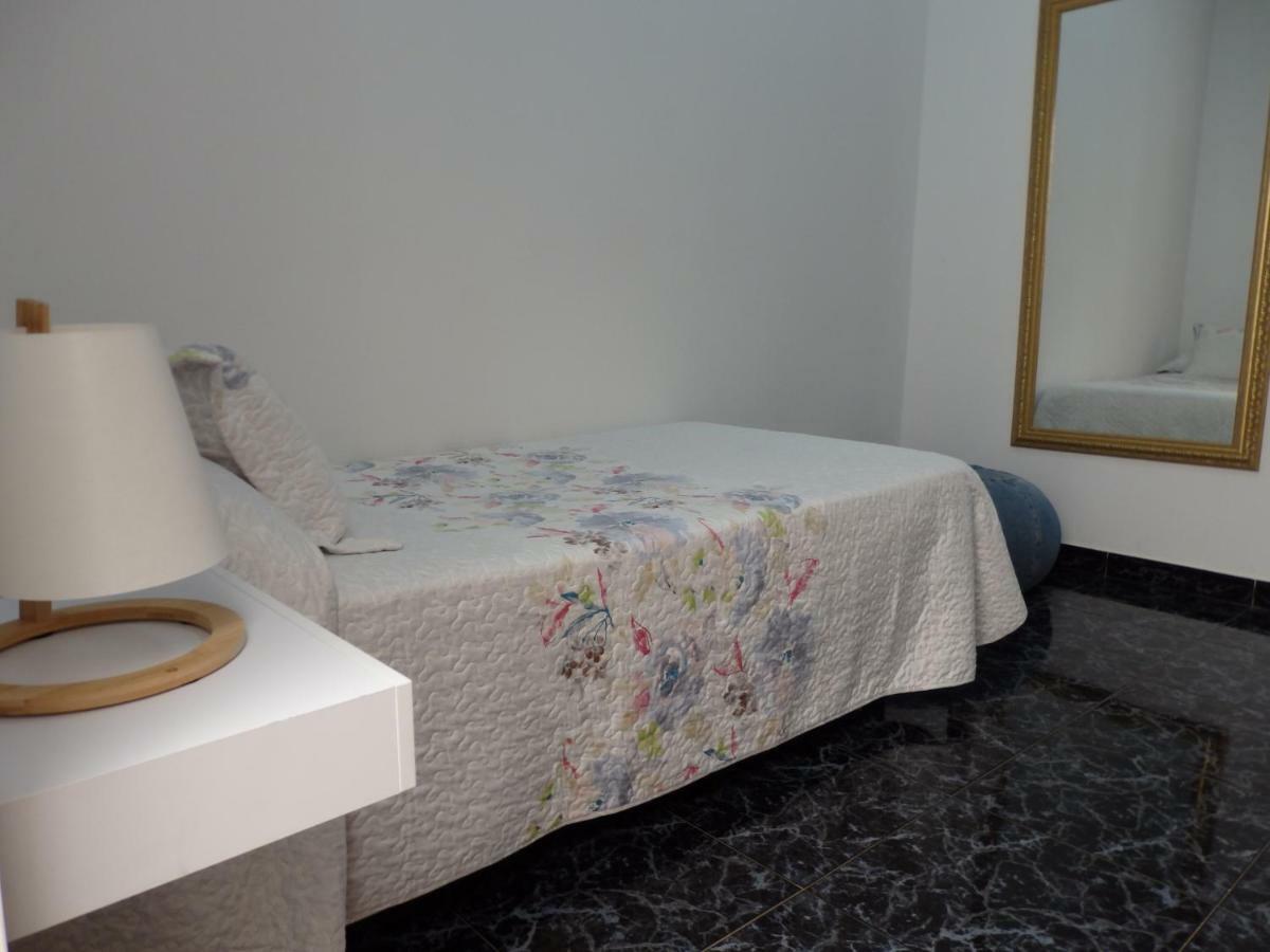 Toni'S Apartment Аринага Екстериор снимка
